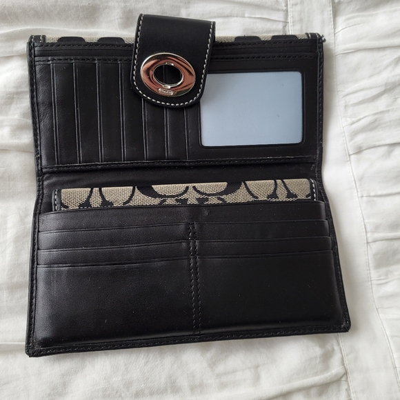 Coach Signature Canvas Trifold Turnlock Wallet With Matching Checkbook Cover - Picture 5 of 11